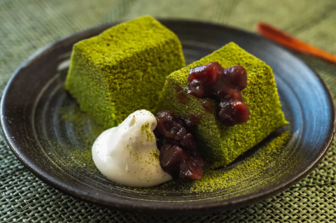 Assorted Kyoto matcha treats and desserts – food to eat in Kyoto