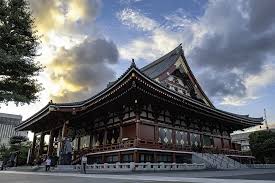 Sensoji Temple in Asakusa with the iconic Kaminarimon Gate and vibrant red lantern.